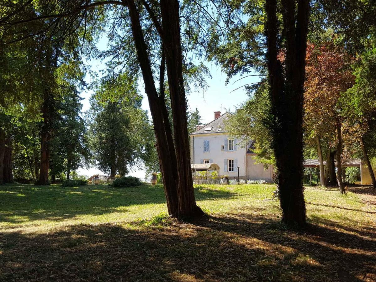 Clos Marie Hotel Iguerande Exterior foto